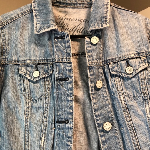 Jean jacket - Picture 2 of 3